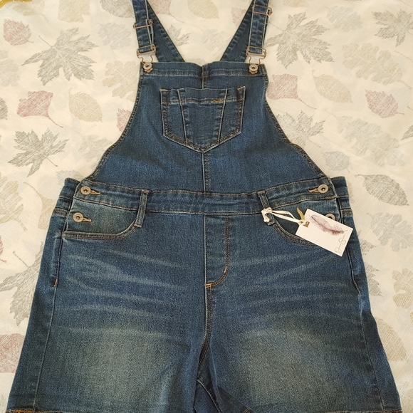 Jessica Simpson New Jean Short Overllas - Picture 2 of 6